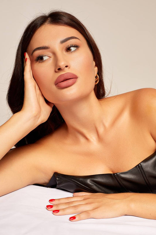 Як підібрати відтінок олівця для губ під будь-який образ