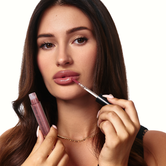 Ідеальні губи: покроковий догляд і макіяж